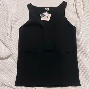 NWT- Anne Klein- L. Ribbed Knit Top